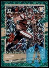 2020 Donruss Optic Green Velocity #149 Tommy Stevens